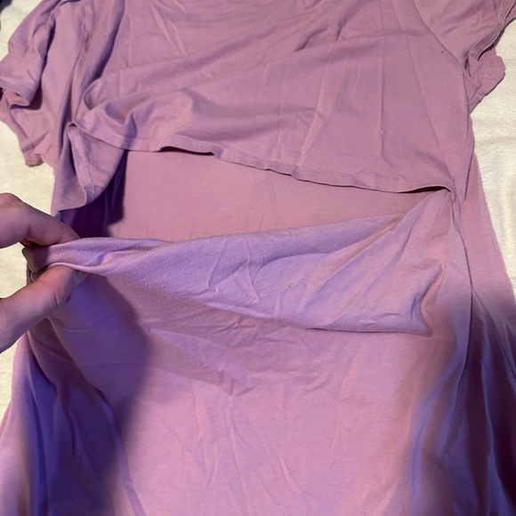 Fabletics run and exercise top - partially open back/vented - purple - loose fit - Picture 6 of 7